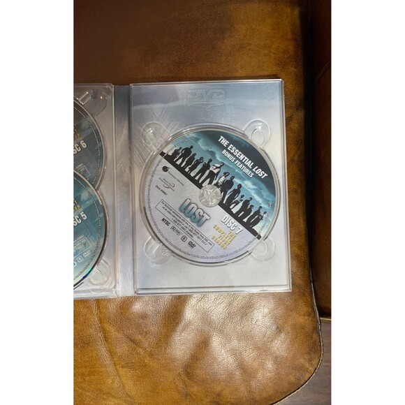 Lost Season 1 DVD set - Picture 6 of 8